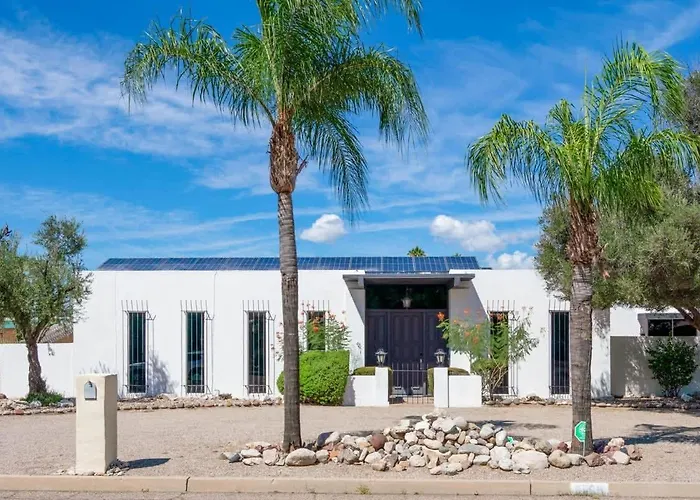 Midcentury With Pool & Rec
