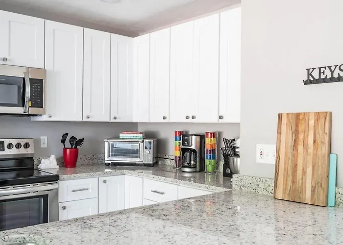 Apartamento Midcentury With Pool & Rec *